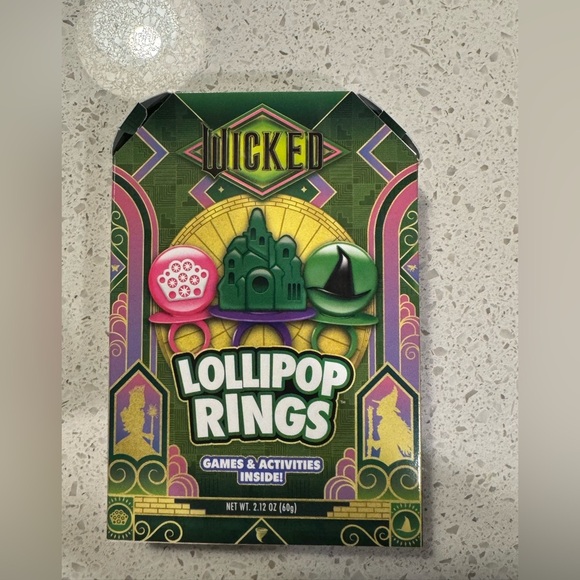 Wicked Lollipop Rings Limited Edition Elphaba Hat, Glinda’s Crown,& Emerald City - Picture 4 of 7